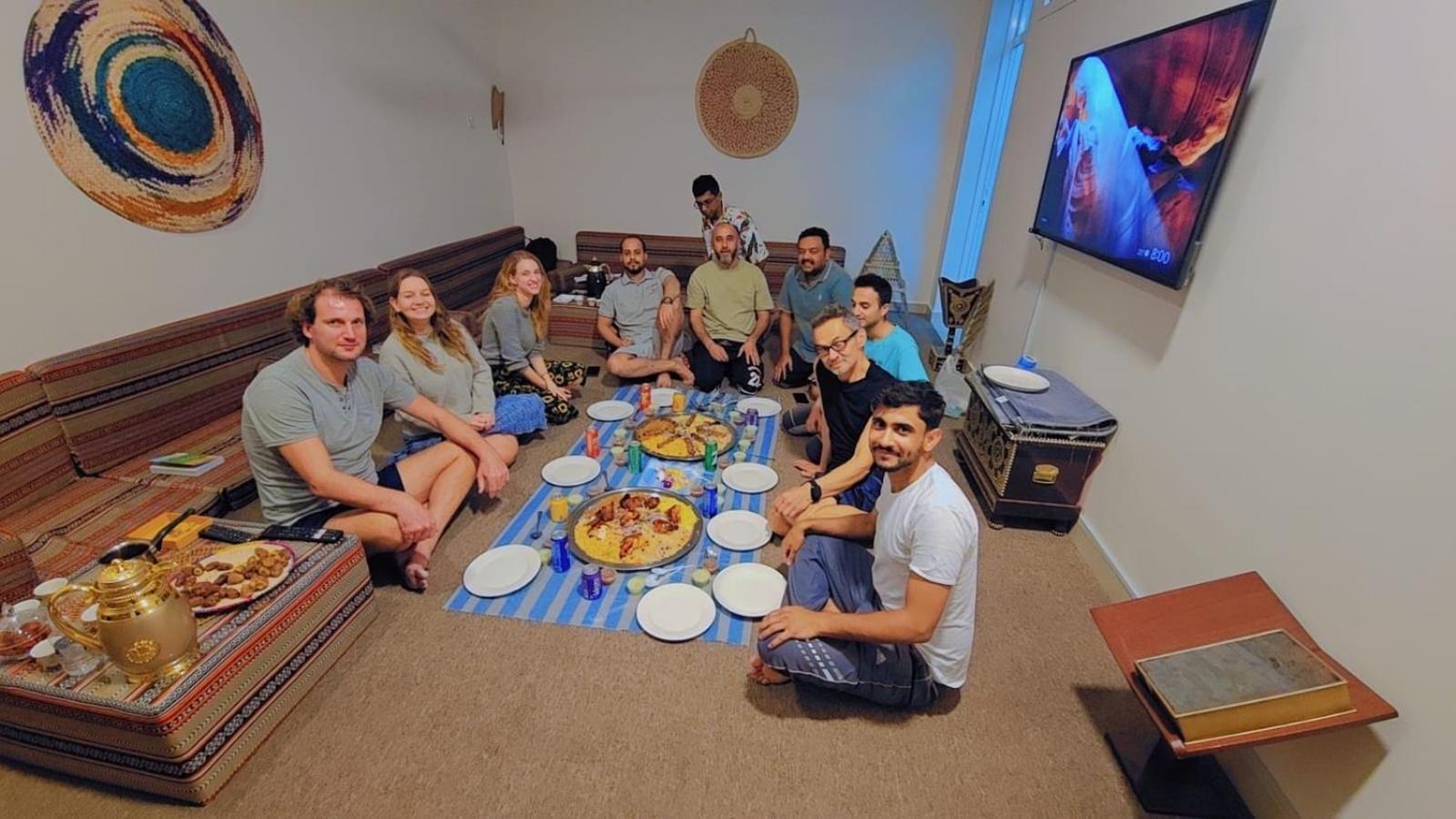 Legacy Hostel Маскат Екстериор снимка